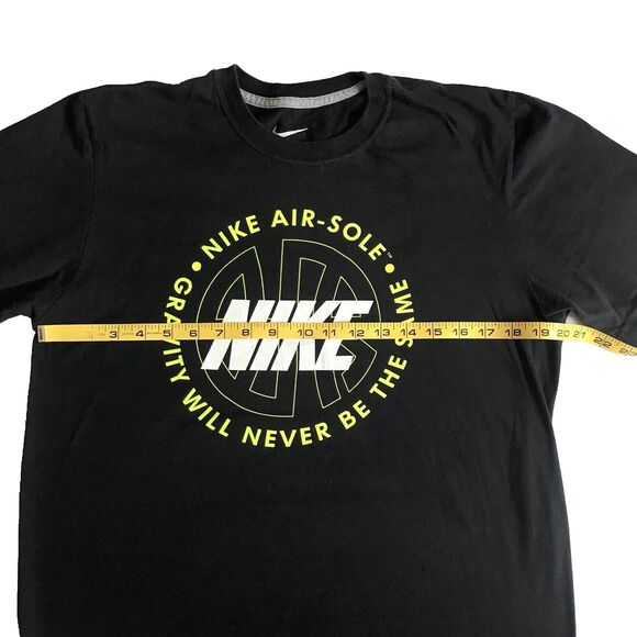 Nike Air Sole T Shirt Black Volt M Regular Fit Gravity Will Never Be The Same - Picture 4 of 6